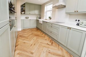 HIGH STREET- click for photo gallery